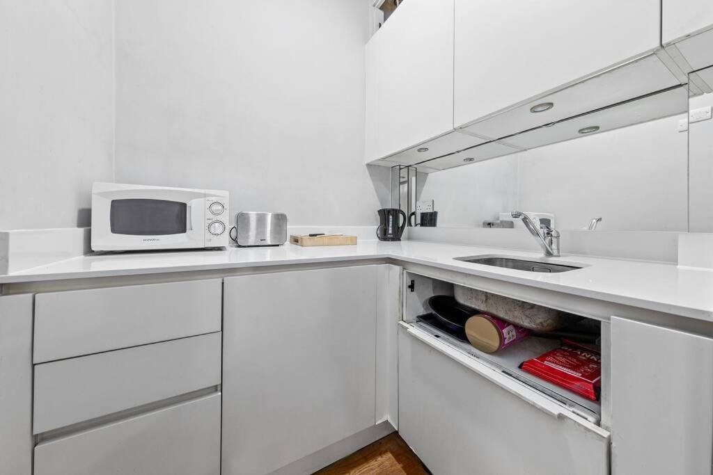 런던 Sleep4 In Heart Of Fitzrovia Near Oxford Cl6 아파트 외부 사진